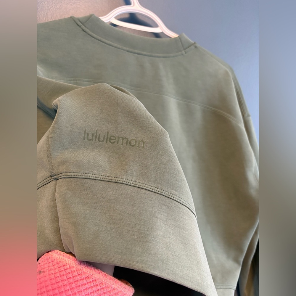Lululemon Softstreme Perfectly Oversized Cropped Crew Size 2 - Picture 6 of 11